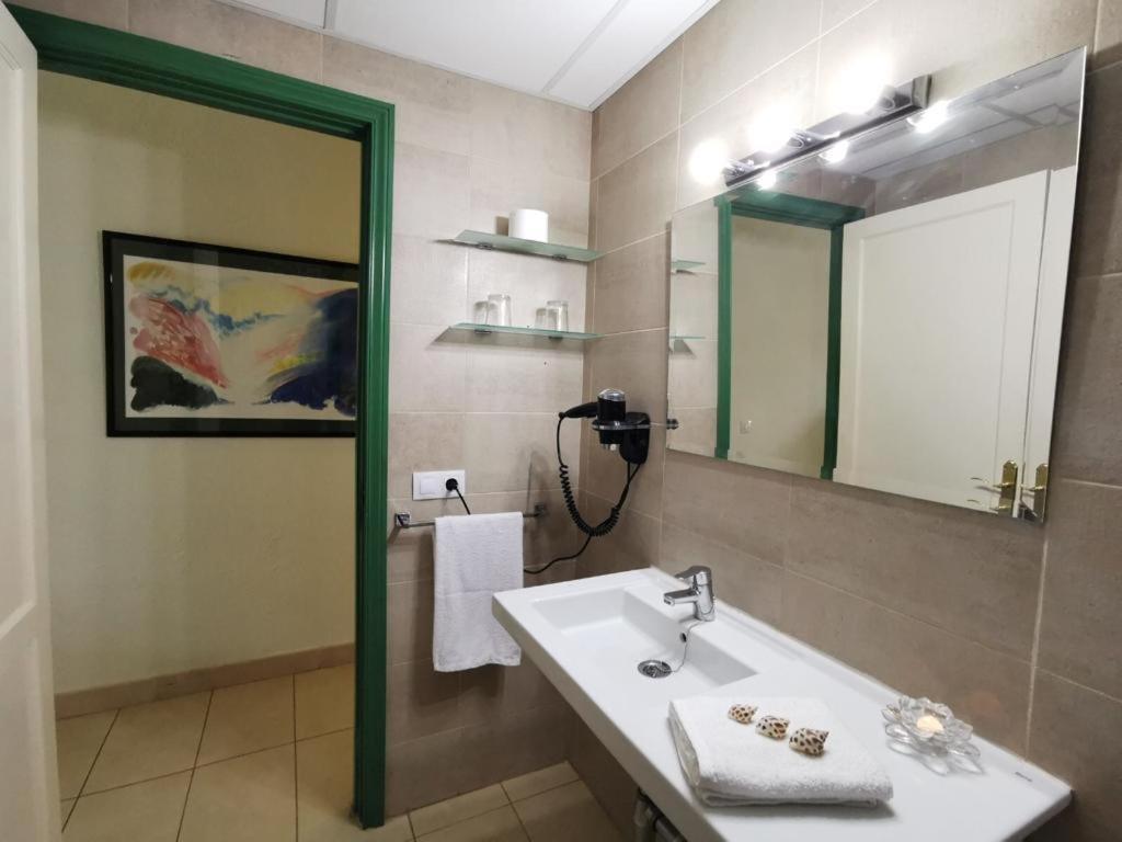 Cherry Top Cake Apartment بلايا ديل إنغلز المظهر الخارجي الصورة
